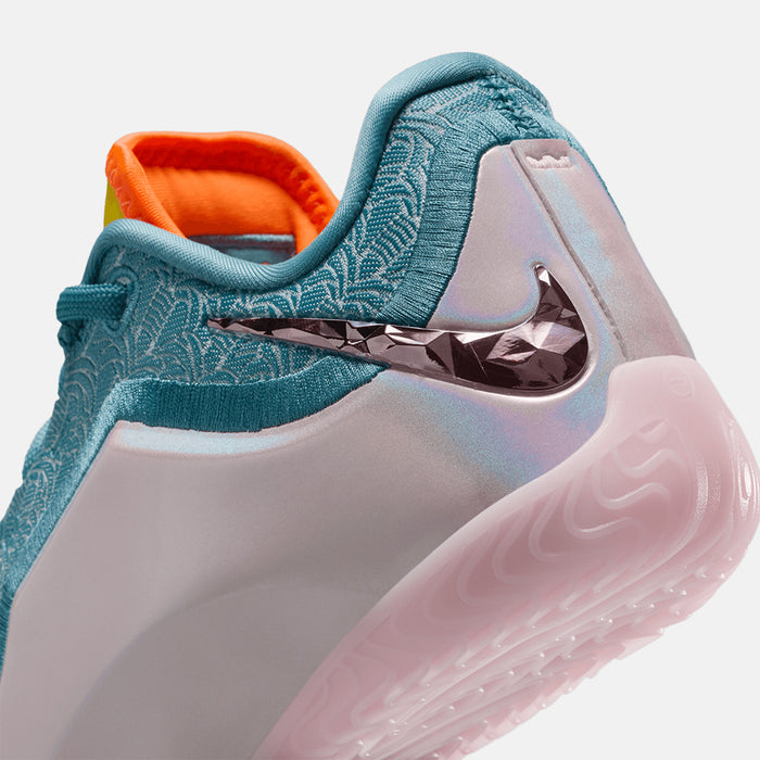 Up close, rear view of the Kids' LeBron XXIII "Miami Twice".