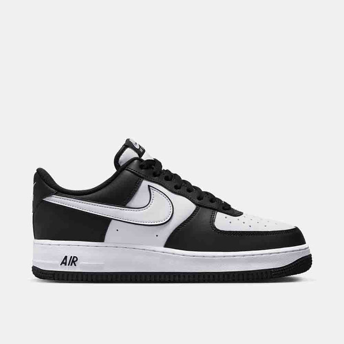 Side view of the Men's Nike Air Force 1 '07.