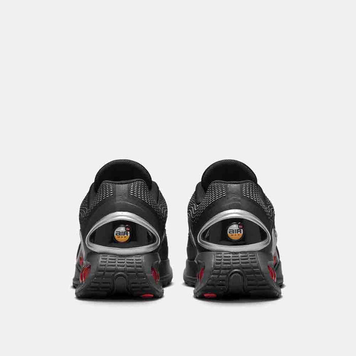Rear view of the Men's Nike Air Max Dn.
