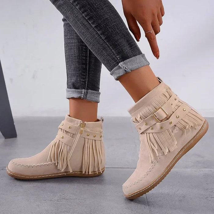 Round Toe Winter Boots for Women – Stylish & Comfortable Snow Footwear