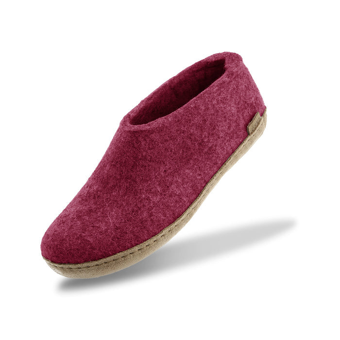 Shoe with leather sole - Cranberry