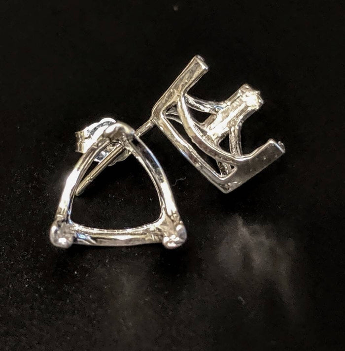Solid Sterling Silver or 14kt Gold 1 Set (2 pieces) 4mm-10mm Trillion Vee Prong Earrings Setting, 162-185/142-185