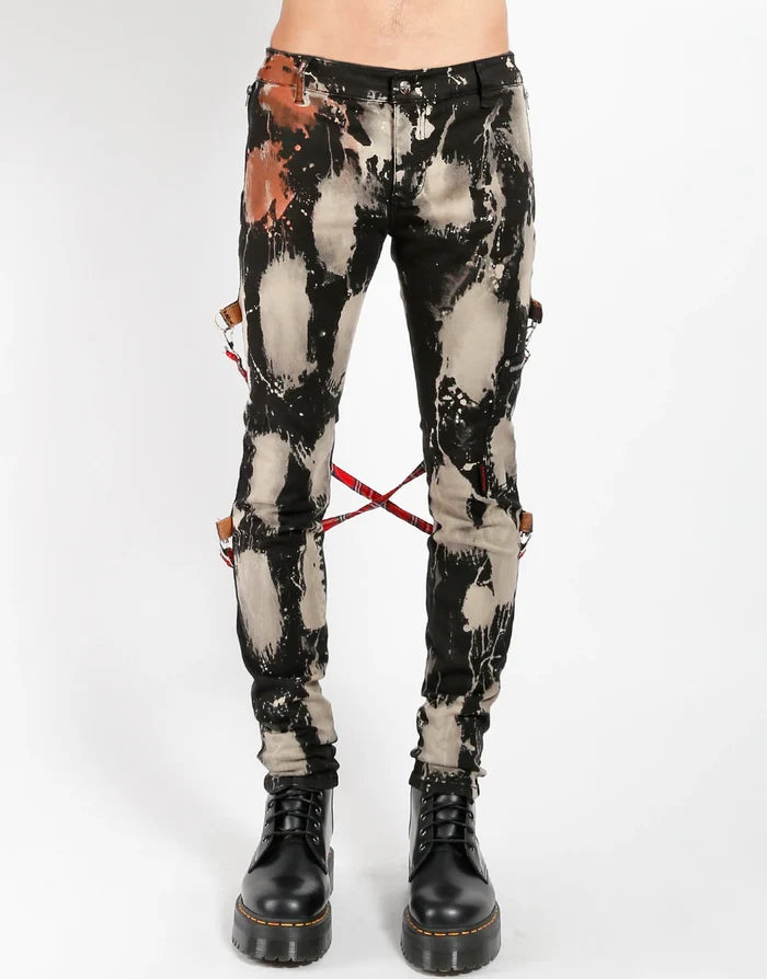 model showing front of pants