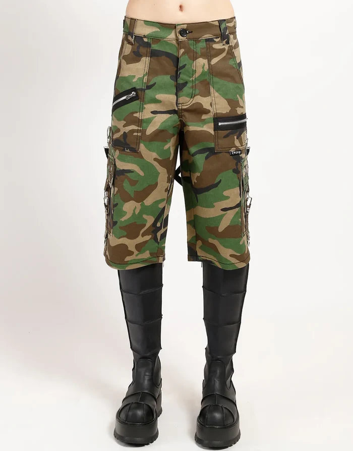 model showing front of pants