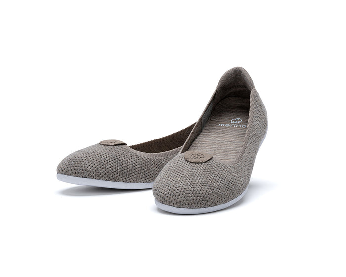 Women's Flats Sand