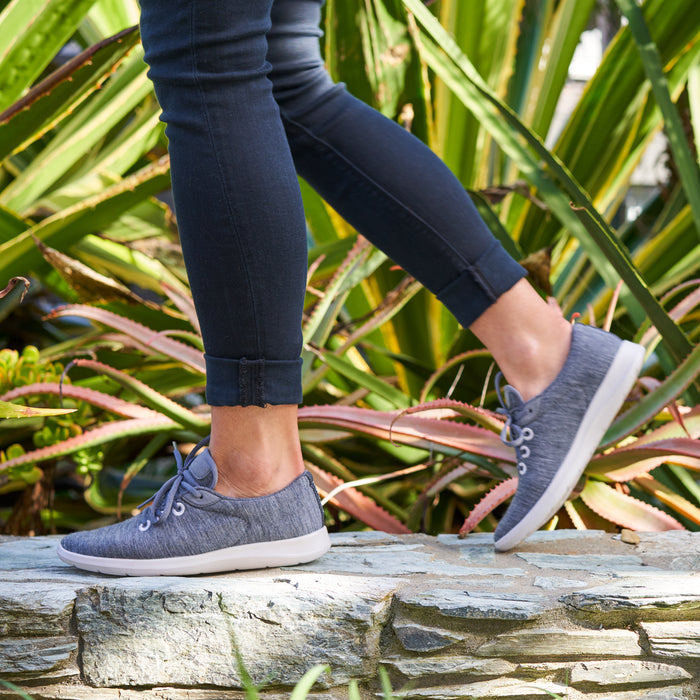 Women's Lace-Ups Dark Grey/Light