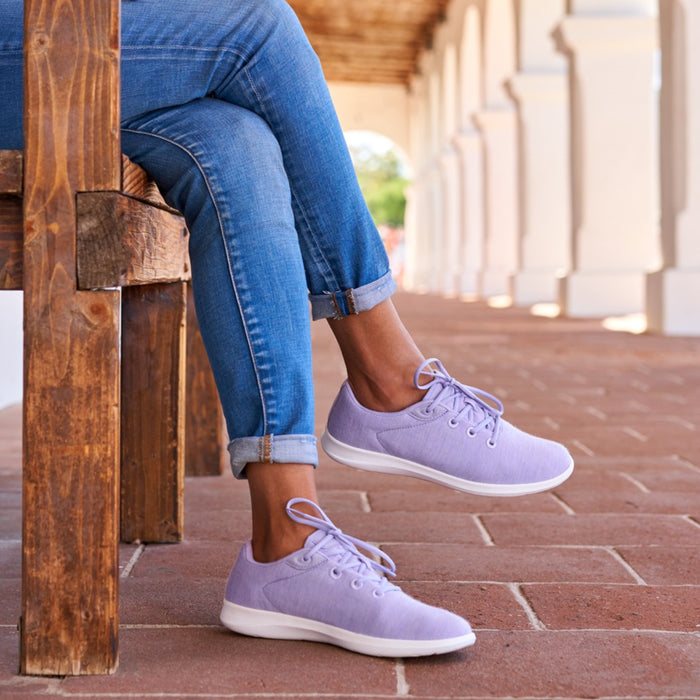 Women's Lace-Ups Lavender - Clearance