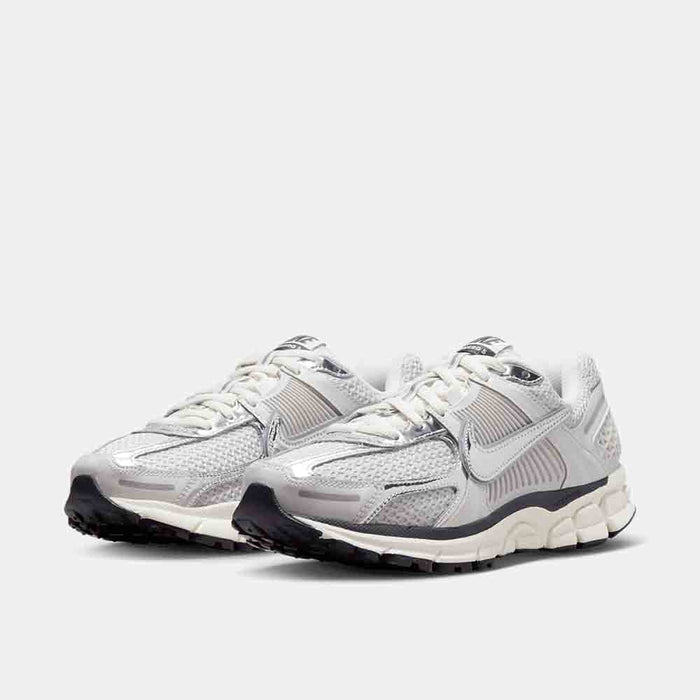 Front view of the Nike Women's Zoom Vomero 5.