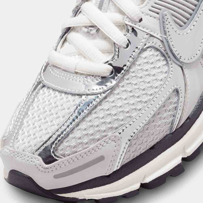 Up close, front view of the Nike Women's Zoom Vomero 5.